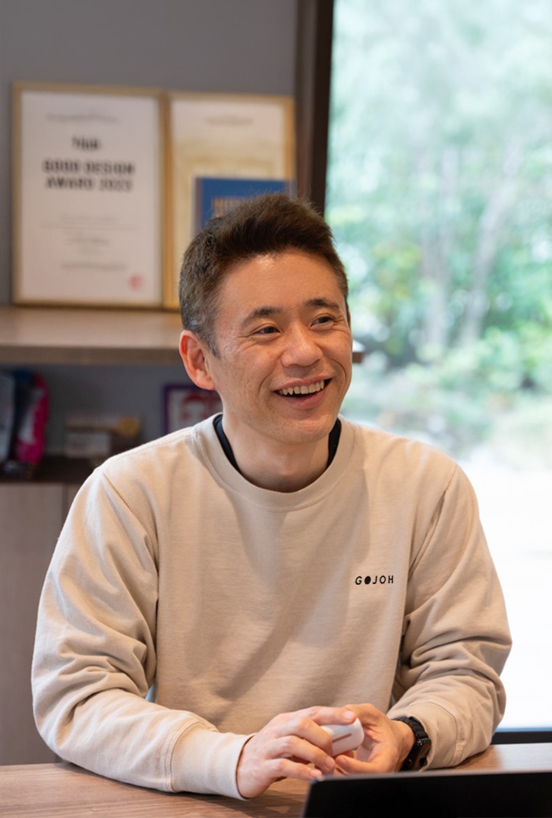 河野 佳介